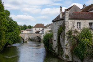 Moret-sur-Loing travel guide: best things to do, stay and shop