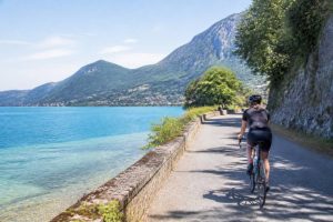 The ultimate cycle route lake annecy guide for a scenic day ride