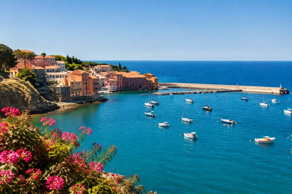 Coastal cities in southern France: a guide to the mediterranean’s must-visit gems