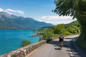 Cycling around Lake Annecy France: the ultimate guide to scenic routes