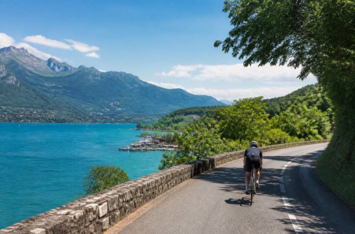 Cycling around Lake Annecy France: the ultimate guide to scenic routes